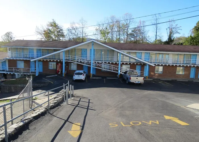 Boone Trail Inn
