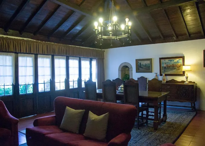 Casa De Santa Comba