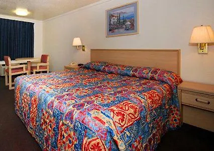 Austin Town Inn