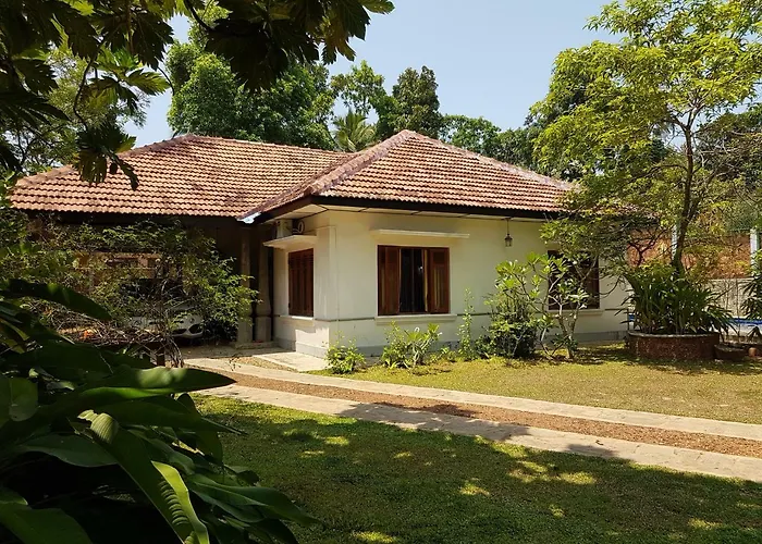 Siriniwasa Luxury Villa With Private Pool