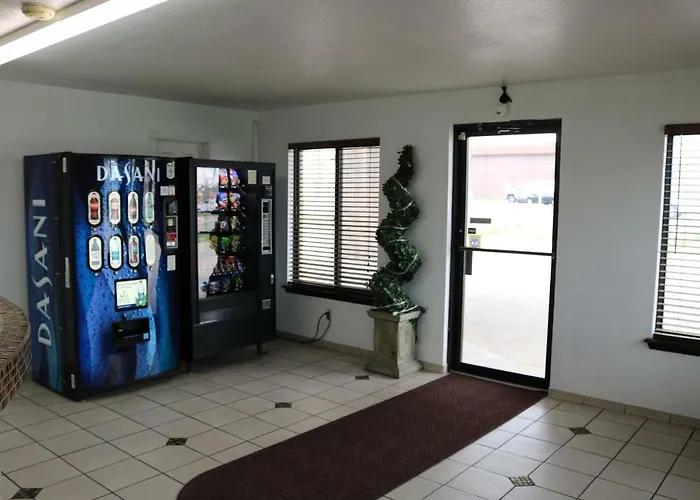 Heritage Inn & Suites
