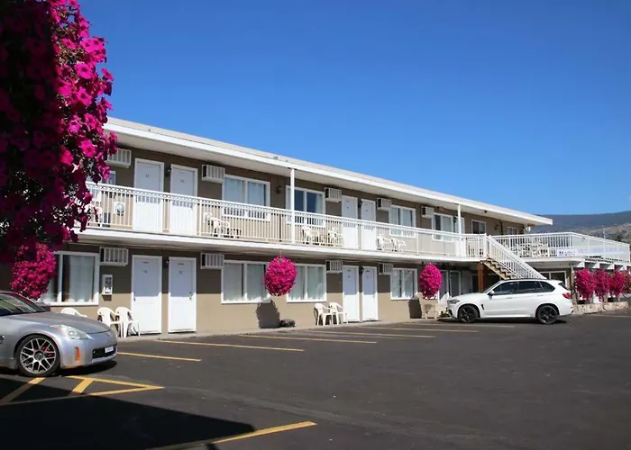 Plaza Motel
