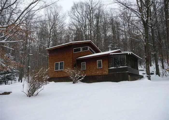 Cedarwood Lodge
