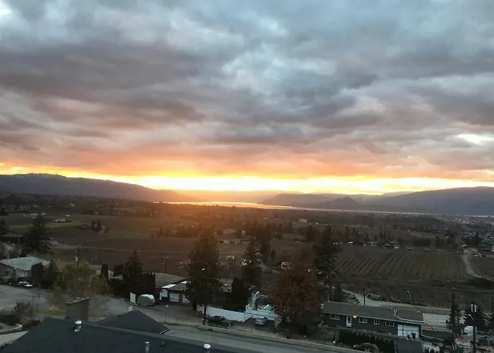 Acker Vacation Rentals Kelowna
