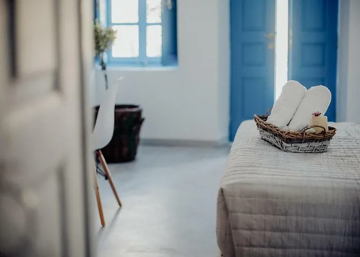 Pueblo Viejo Suites