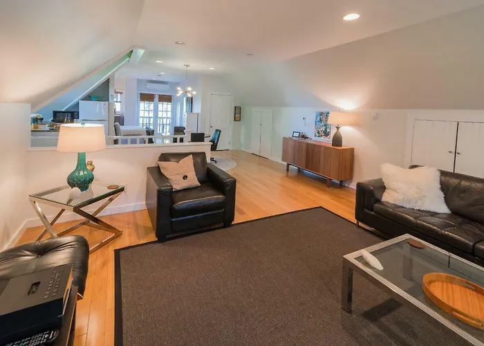 The Carriage House Loft