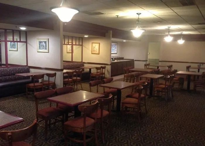 The Moraine Inn Suites & Conference Center