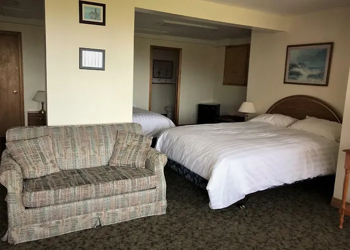 Hopewell Rocks Motel & Country Inn