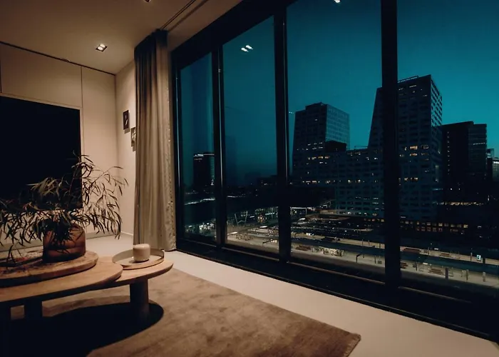 Creative Valley Nest - Luxury Rooftop Apartments