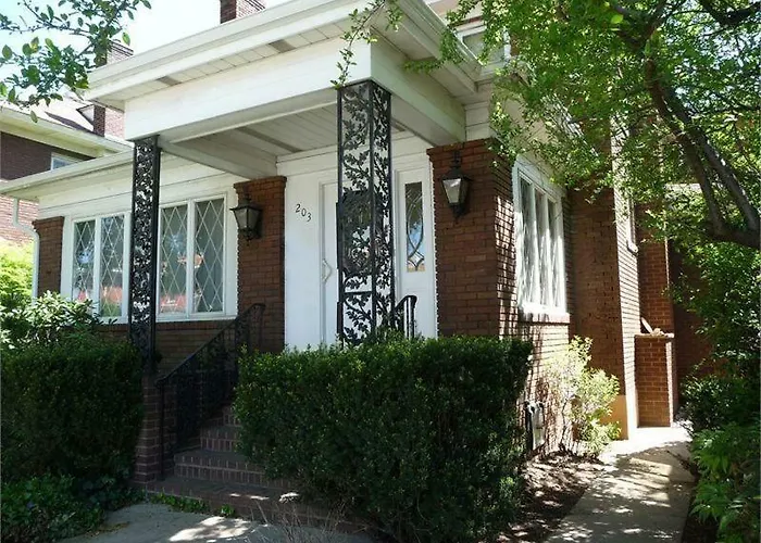Second Street Suite