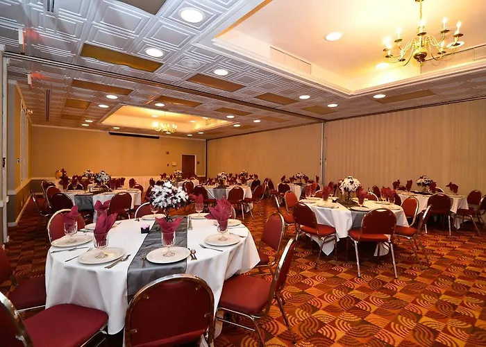 Red Lion Hotel Farmington