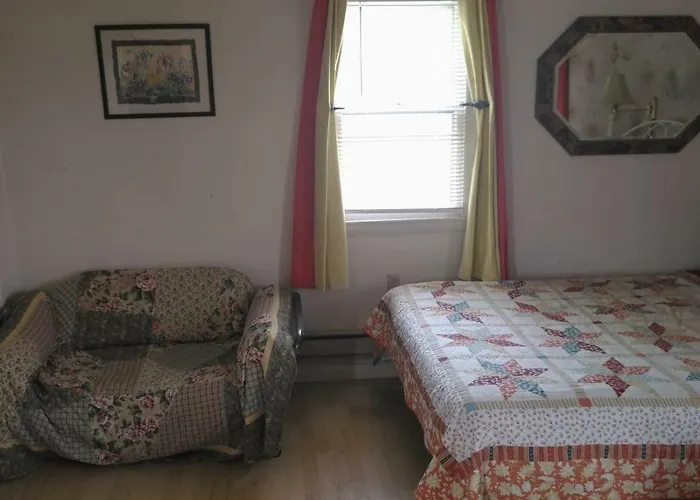 Midway Lodging