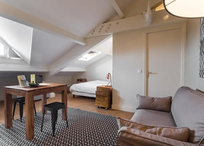 Florella Jean Jaures Apartment