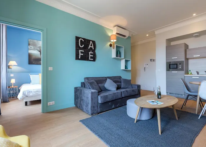 Florella Jean Jaures Apartment