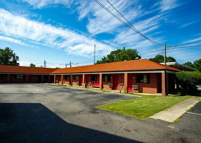 Coach House Inn