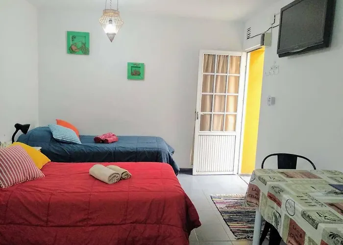 Monoambiente Confortable A Pasos De Bv. Orono