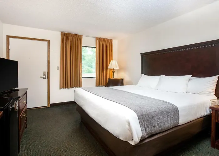 Brookwood Inn Branson