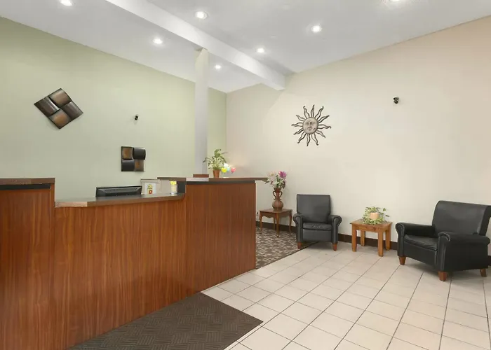 Super 8 By Wyndham Sioux Falls Near Convention Center
