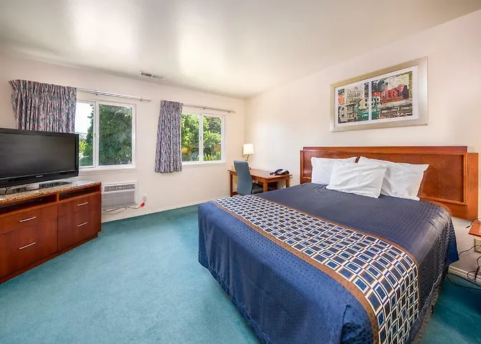 Riverview Lodge