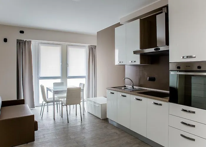Lake Como Apartments