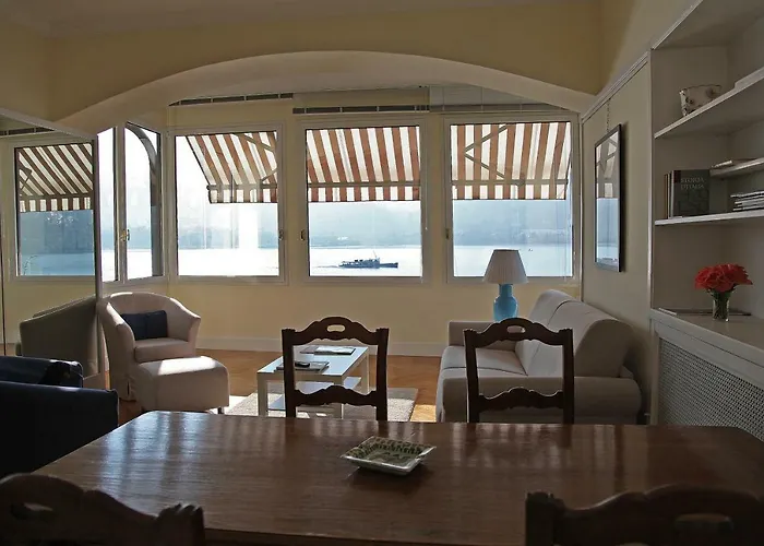 Lake View 9