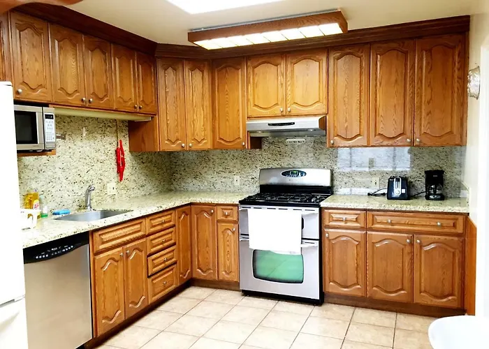 Private Unit / Private Bathroom Near Bart & Sf