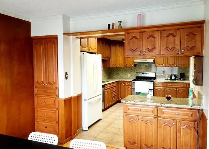 Private Unit / Private Bathroom Near Bart & Sf