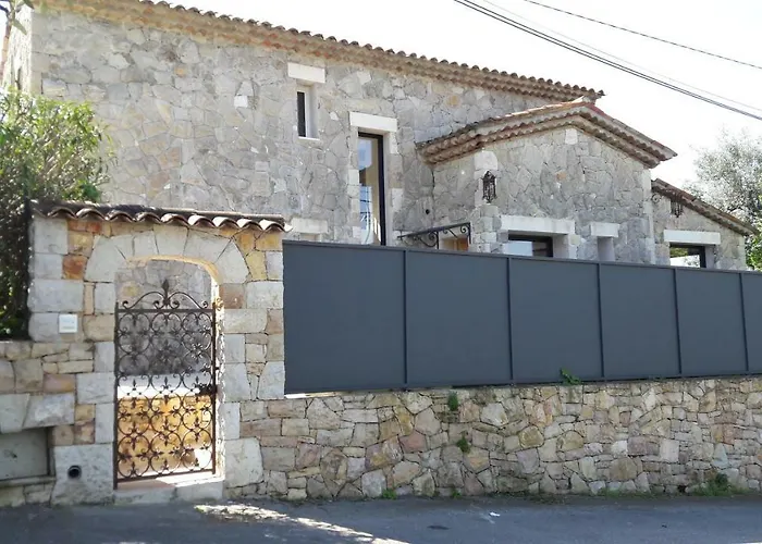 Mougins Mas Lumineux Vue Sur Le Village