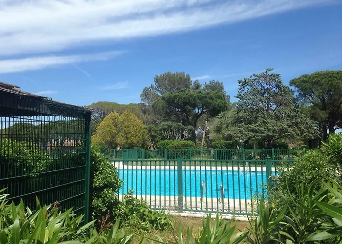 Agreable Studio Proche Sttropez Piscine Et Tennis