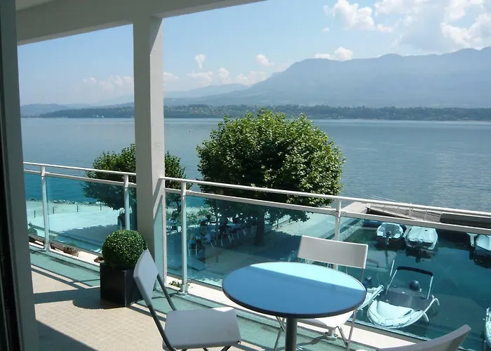 Les Suites Du Port