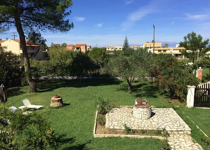 Yiouli Holiday Home