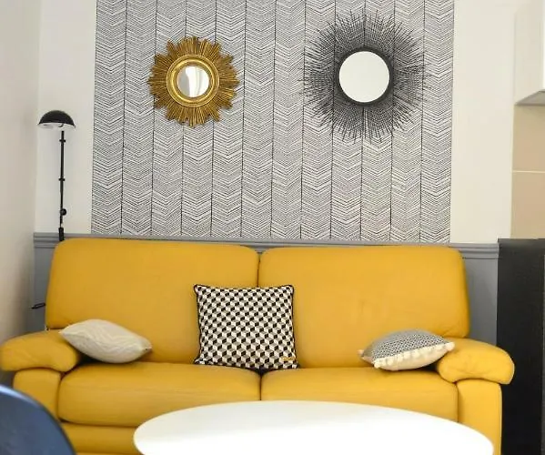Cosy Apartment Ideally Located In The Old Town