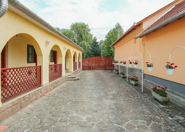 Fuzfa Vendeghaz