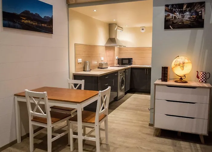 Domaine Des Ecuries - Appartements Meubles A Talloires