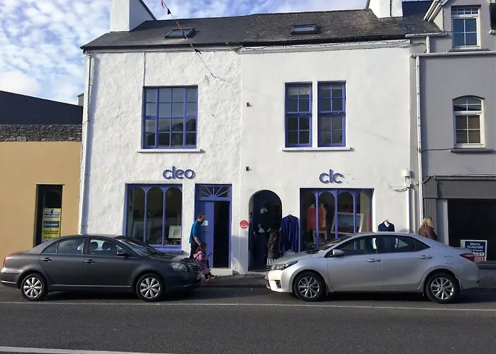 Cleo Gallery Apartments