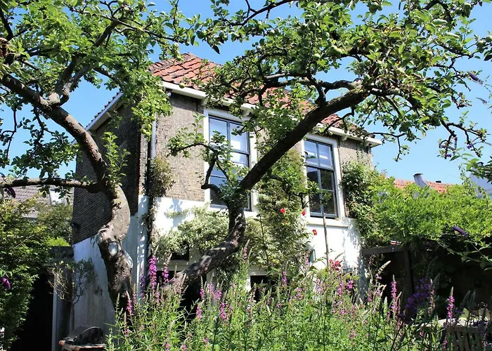 Apple Tree Cottage - Charming Canal Home In Our Idyllic Garden