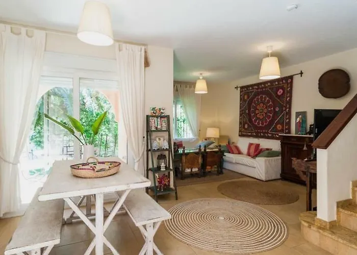 Casa 4 Habitaciones Con Jardin 10 Pax