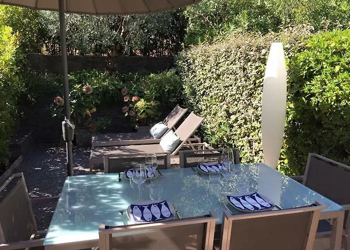 Saint-Tropez Walking Distance, Sea View House