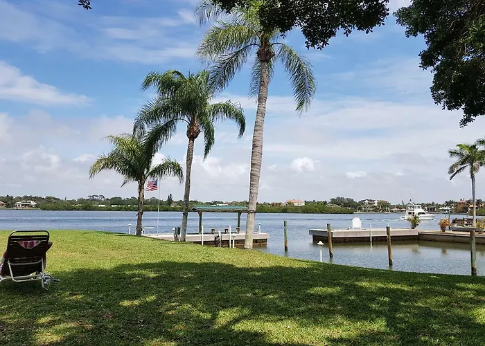 Siesta Key Condo - On The Water !