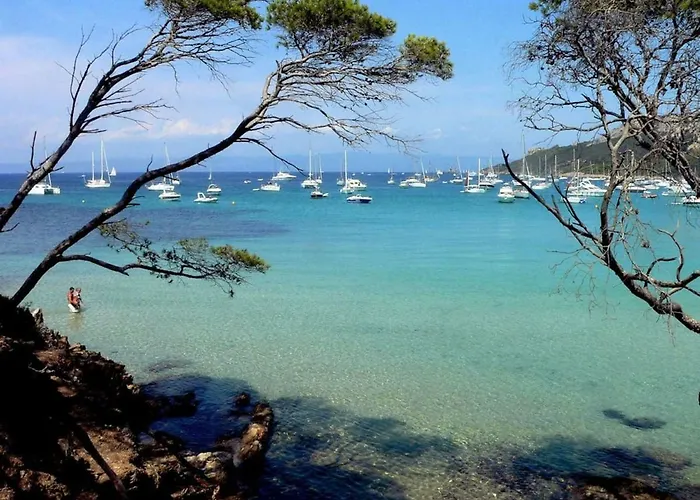 Maison De Pecheur A Porquerolles