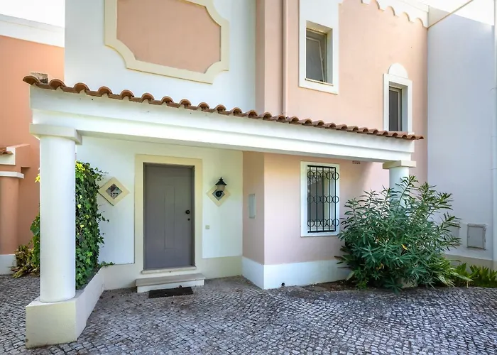 Quinta Golf & Beach House