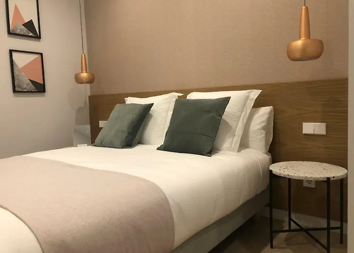 Marcial Suite Central, Modern And New.