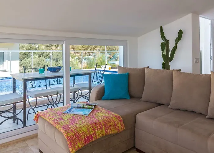 Dahlia Penthouse - Beautiful Luxurious Private Pool Fantastic Harbour Views