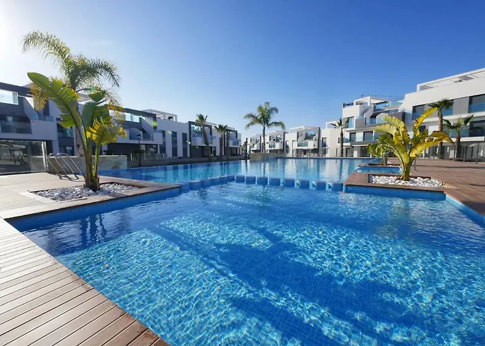 Oasis Beach Casa Georgio
