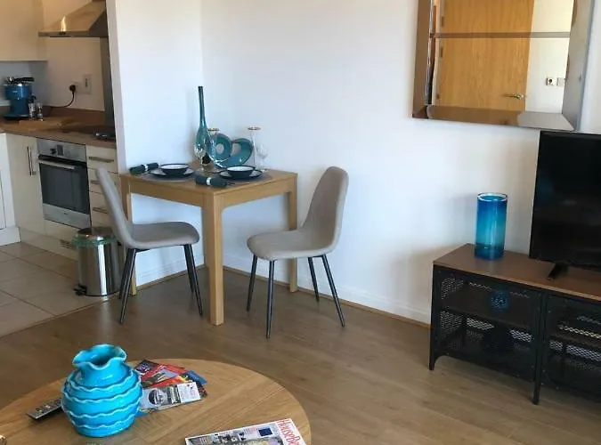 Hansen House Cardiff Apartment With Parking