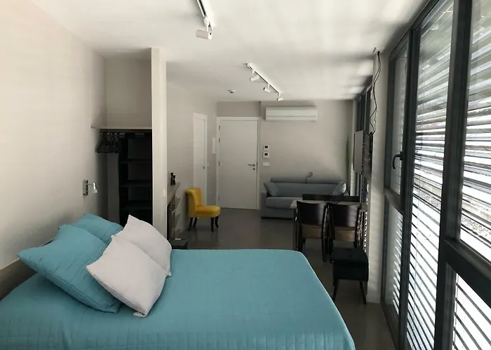 Plan B City Center Aparthotel