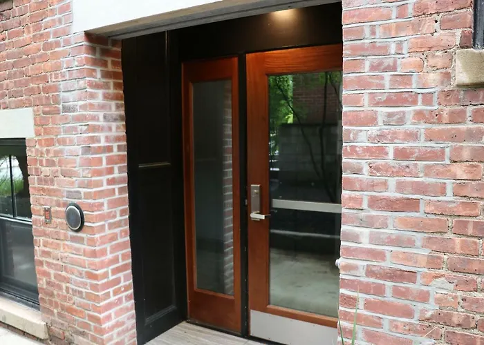 A Stylish Stay W/ A Queen Bed, Heated Floors.. #32