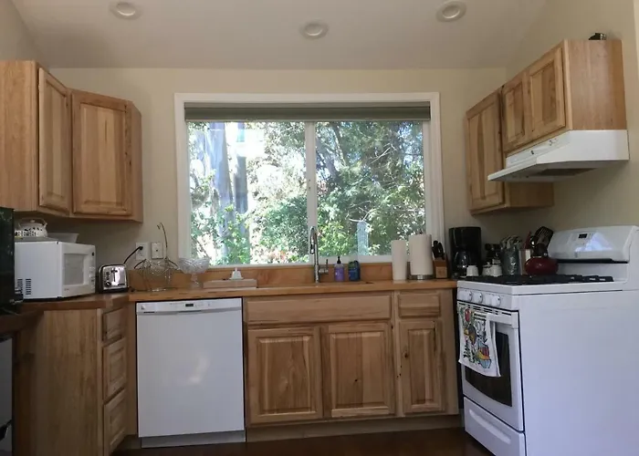 Amitabha Wine Country Cottage
