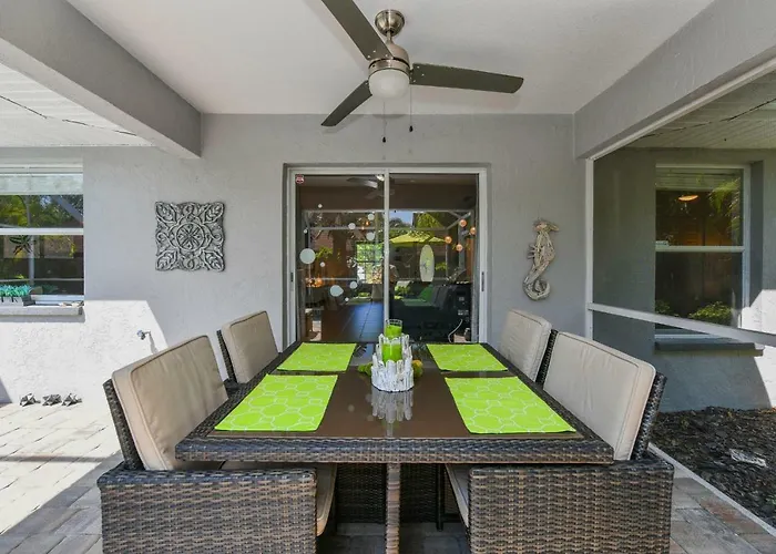 Beach Rose House With Pool & Spa - Near Beaches