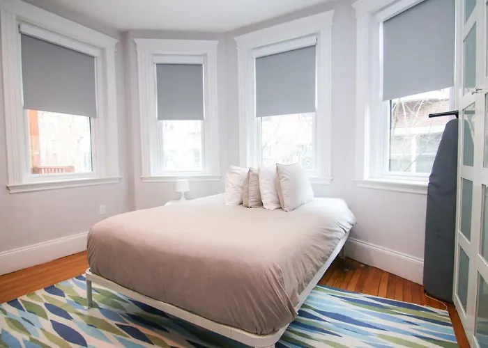 A Stylish Stay W/ A Queen Bed, Heated Floors.. #24